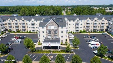 8 Wall St Clifton Park Ny 12065 Alquileres En Clifton Park Ny