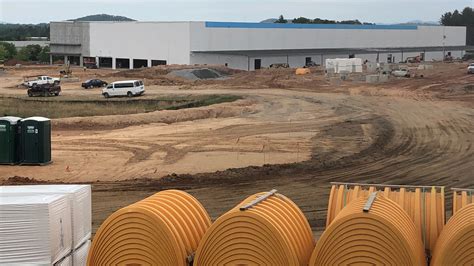 Amazon Bringing 28M Distribution Center 200 Jobs To Mills River