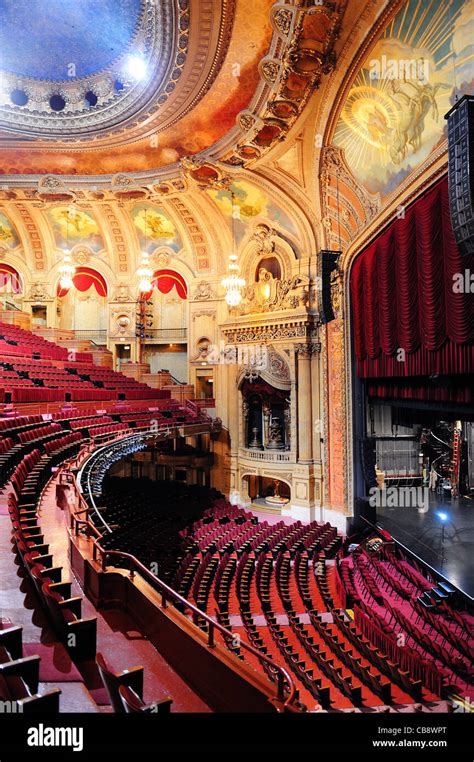 Chicago Theatre Interior View Stock Photo Alamy Chicago Theatre Interior View Stock Photo Alamy