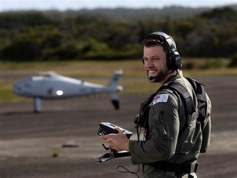 Drone Pilot Mission Commander Adf Careers Drone Pilot Mission Commander Adf Careers