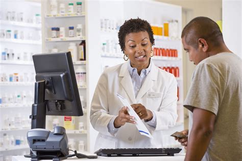 Find Out How To Become A Pharmacist Learn What Degree You Will Need Find Out How To Become A Pharmacist Learn What Degree You Will Need
