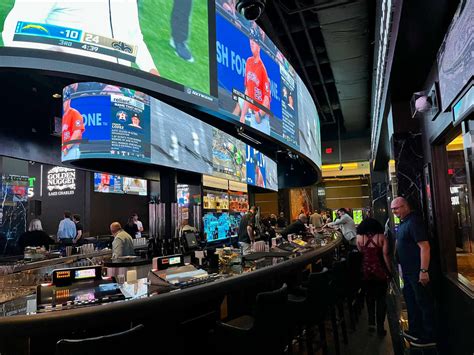 Golden Nugget Reveals New Draftkings Sportsbook In Lake Charles Golden Nugget Reveals New Draftkings Sportsbook In Lake Charles