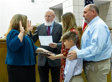 Helena Swears In New Mayor City Council Shelby County Reporter Shelby County Reporter Helena Swears In New Mayor City Council Shelby County Reporter Shelby County Reporter