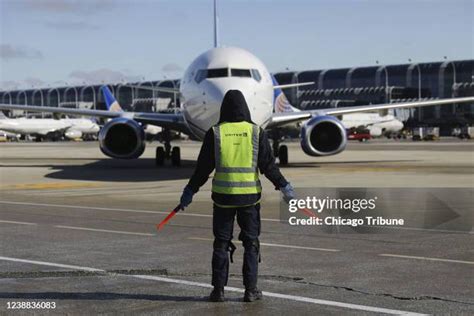 United Airlines Ramp Photos And Premium High Res Pictures Getty Images
