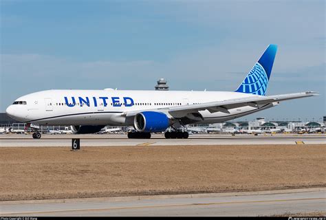 United Airlines United Airlines
