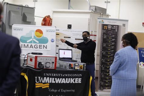 Uw Milwaukee On Twitter At Uwm S Clean Energy Laboratories Vp