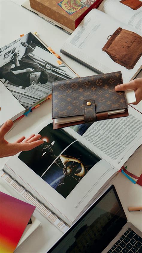 Vuitton Jobs